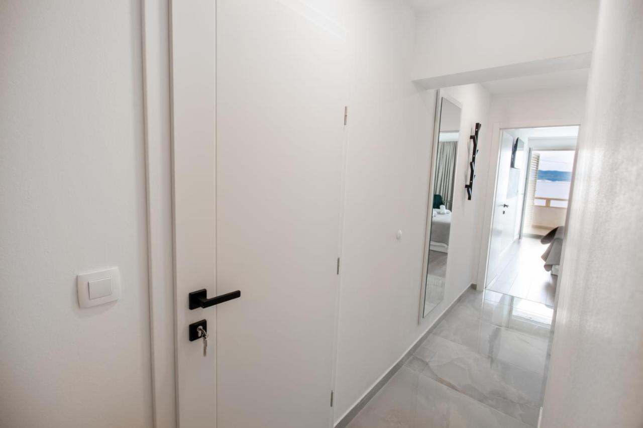 Apartments Klement Brela Eksteriør billede